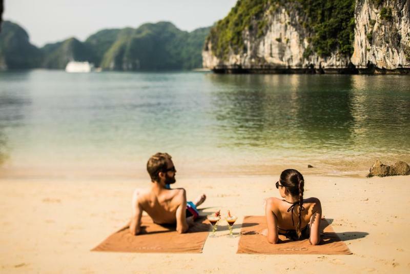 Bhaya Classic Cruises Ha Long Exterior foto